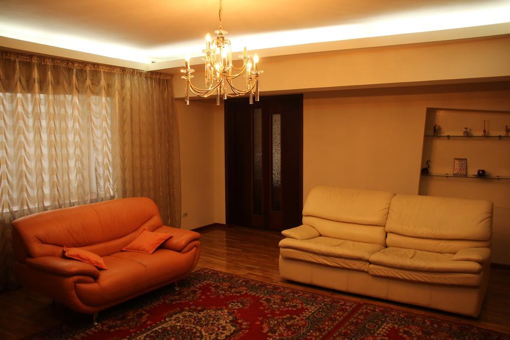 Ala Hostel Almaty Eksteriør bilde