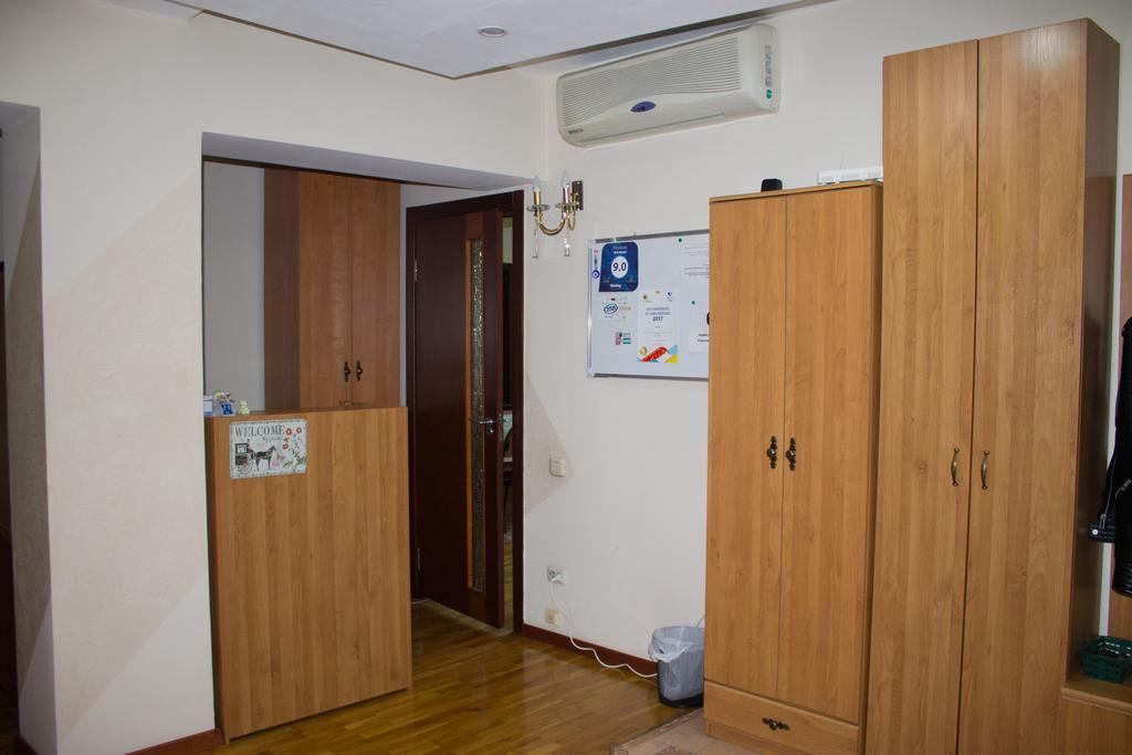 Ala Hostel Almaty Eksteriør bilde